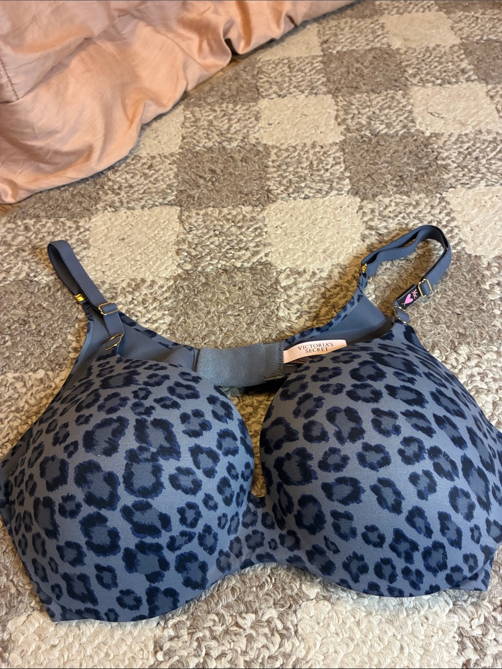Victoria's Secret Incredible Blue Leopard Push-Up Bra 36-C